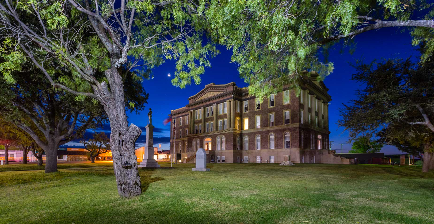 MillsCountyCourthouseGoldthwaiteTexas-11018